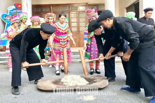 Đậm đà bản sắc văn hóa dân tộc Yên Sơn