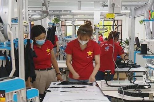 Dệt may, da giày điều chỉnh để tăng cạnh tranh xuất khẩu
