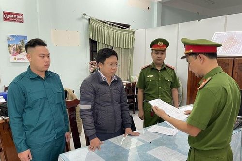 Giám đốc phòng giao dịch ngân hàng lừa đảo chiếm đoạt 14 tỷ đồng