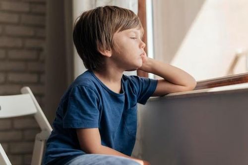 Dấu hiệu cảnh báo trẻ nhiễm giun