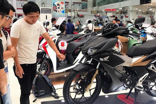 Xe máy ế ẩm, đồng loạt giảm giá trước Tết