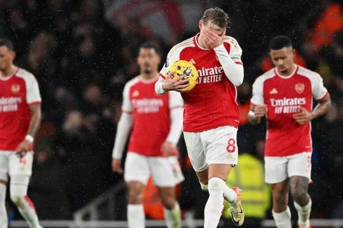Arsenal ngày càng sa sút, Mikel Arteta phải làm gì?