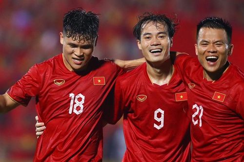 HLV Hoàng Văn Phúc: 'Năm mới, vận hội mới cho bóng đá Việt Nam'