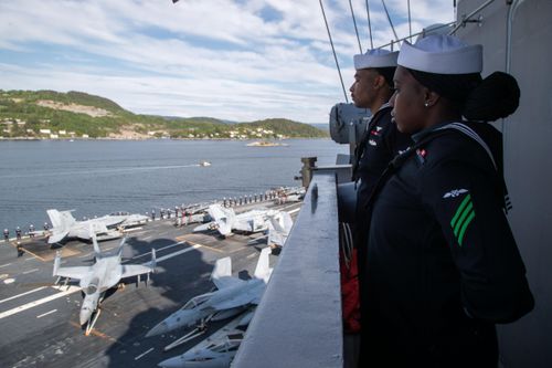 USS Ford rời Địa Trung Hải sẽ làm nguội cái đầu nóng
