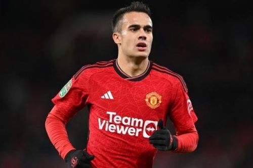 Chuyển nhượng cầu thủ MU: Chia tay Sergio Reguilon, Raphael Varane trở thành mục tiêu số 1 của Al-Nassr