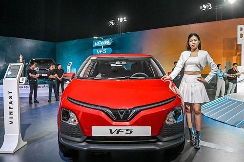 Mercedes-Benz và VinFast điều chỉnh tăng giá một số mẫu xe từ năm 2024