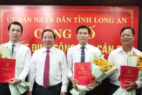 Điều động, bổ nhiệm cán bộ chủ chốt 5 tỉnh