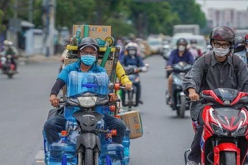 Năm 2024, nắng nóng gay gắt ở TPHCM đến sớm