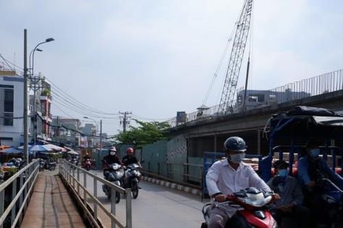 Cận cảnh cầu gần 400 tỷ tái khởi động thi công sau 5 năm 'đắp chiếu'