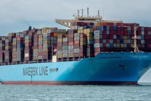 Hãng vận tải Maersk tạm dừng hoạt động vận tải qua Biển Đỏ