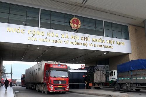 Xuất khẩu trên 225 tấn sầu riêng sang Trung Quốc qua Cửa khẩu Lào Cai