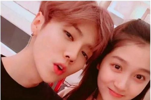 Rộ tin đồn Lộc Hàm và Quan Hiểu Đồng đăng ký kết hôn sau 7 năm hẹn hò