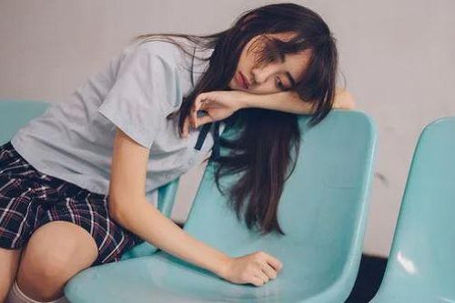 Phụ nữ tối nào đi ngủ cũng thấy 4 tín hiệu đặc biệt này nghĩa là bạn đang già nhanh hơn người khác rất nhiều