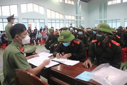 Không khám tuyển nghĩa vụ quân sự, 5 thanh niên bị phạt 150 triệu đồng