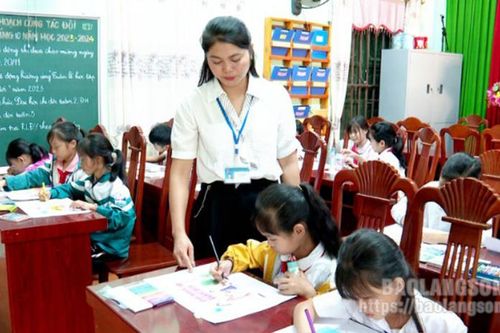 Nữ nhà giáo năng động, nhiệt huyết