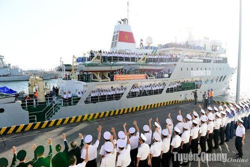 Xuất quân thăm, chúc Tết quân và dân Quần đảo Trường Sa