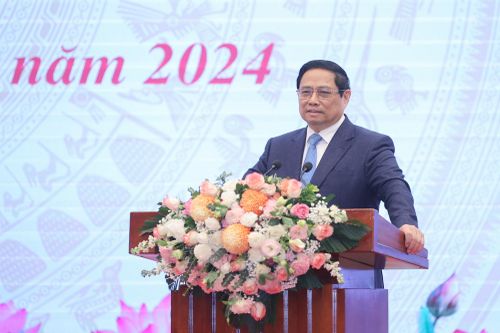 Mục tiêu năm 2024 ngành du lịch đón 18 triệu lượt khách quốc tế