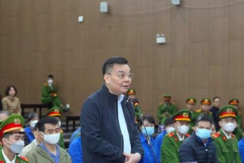 Bị cáo bận chống dịch nên 'quên' trả 200.000 USD 'quà' của Việt Á