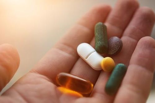 Những vitamin và khoáng chất kỵ nhau không nên dùng chung