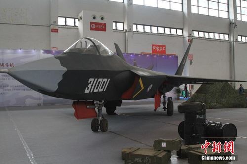 Pakistan loại bỏ F-16 để lựa chọn tiêm kích tàng hình J-31 Trung Quốc