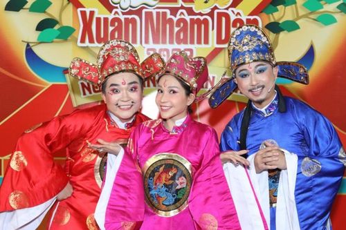 Rộn ràng mùa hài Tết