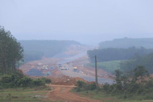 Công tác thi công dự án Cao tốc Vạn Ninh - Cam Lộ hiện nay ra sao?