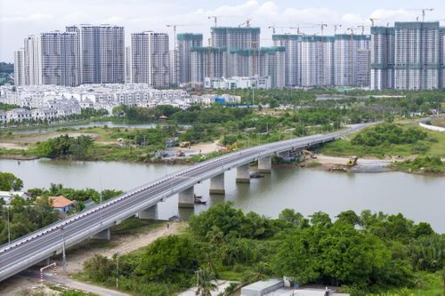 Vài chục tỷ đồng một lô đất quanh cầu cửa ngõ TP.HCM mới khánh thành