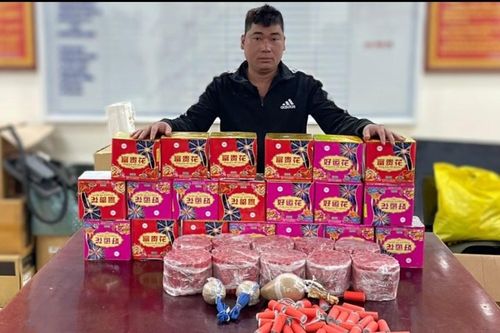 Hải Phòng: Công an đột kích bắt giữ số lượng 'khủng' pháo nổ