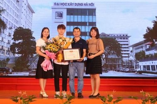 Nghị lực chinh phục ước mơ của Tân thủ khoa đầu vào Trường Đại học Xây dựng Hà Nội