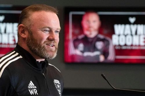 Rooney bị sa thải chỉ sau 83 ngày, nhưng vậy cũng chưa phải … quá tệ