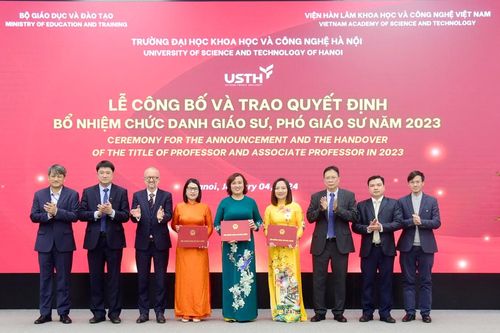 Trường ĐH Khoa học và Công nghệ Hà Nội có thêm 3 nữ tân giáo sư và phó giáo sư