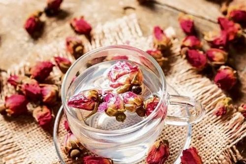 4 loại trà thảo mộc có thể uống hằng ngày, giúp chống lão hóa, trẻ đẹp làn da