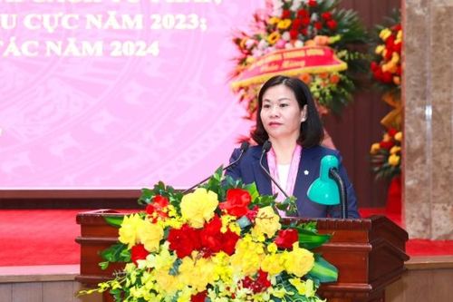 Quan tâm cải cách tiền lương để cán bộ làm công tác nội chính 'không cần' tham nhũng