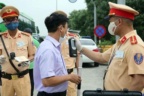 'Cuộc chiến' với nồng độ cồn