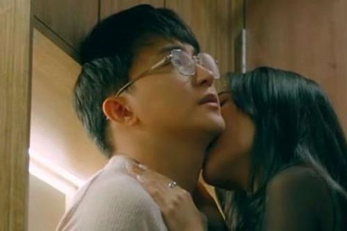 Nhân vật của B Trần trong 'Chúng ta của 8 năm sau' gây phẫn nộ