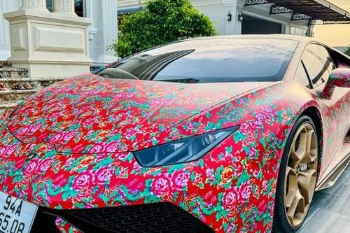 Lamborghini Huracan 'bắt trend' con công của dân chơi Bạc Liêu