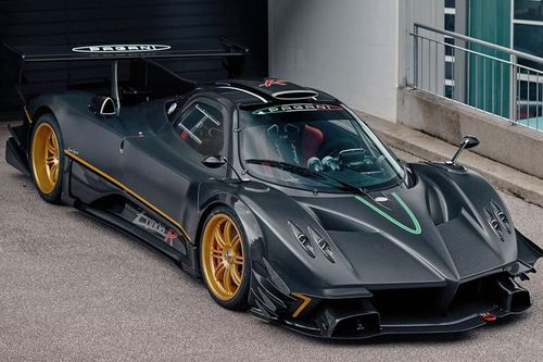 Siêu xe cổ giá 5 triệu USD: Nổi bật Ferrari đời 1967 và Bugatti đời 1937