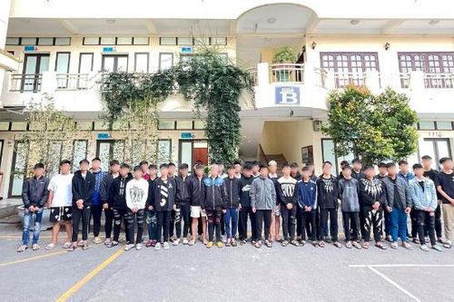 Bắt 24 đối tượng mang kiếm đi đánh nhau, gây rối trật tự công cộng
