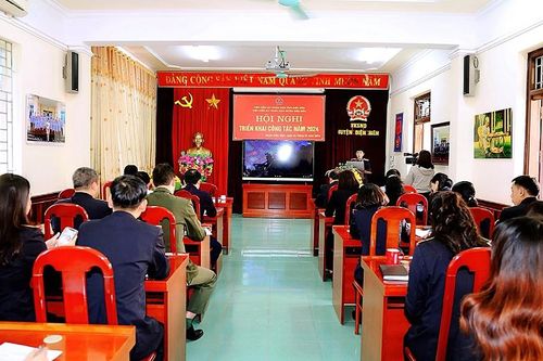 VKSND huyện Điện Biên đón nhận Cờ đơn vị dẫn đầu khối và Bằng khen của Viện trưởng VKSND tối cao