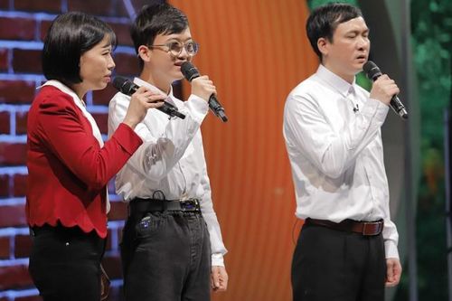 Gia đình khiếm thị cố gắng để có được một cuộc sống bình thường