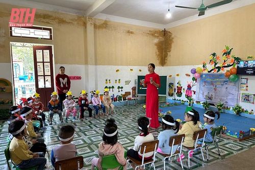 Dự thảo chính sách tiếp sức đến trường cho học sinh vùng khó