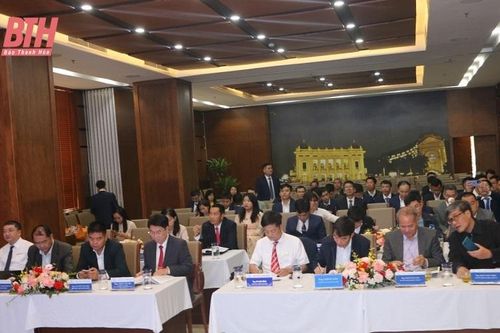 Phấn đấu cao nhất thực hiện nhiệm vụ cung ứng điện, sản xuất kinh doanh