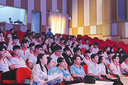 Bảo vệ trẻ em trên không gian mạng