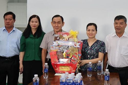Thăm, chúc Tết các doanh nghiệp tại khu công nghiệp