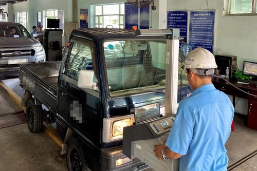 Xe ô tô được thay đổi đèn, lưới tải nhiệt từ ngày 15-2