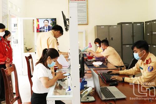 Năm 2023, toàn tỉnh có trên 35 nghìn xe ô tô, mô tô được đăng ký mới