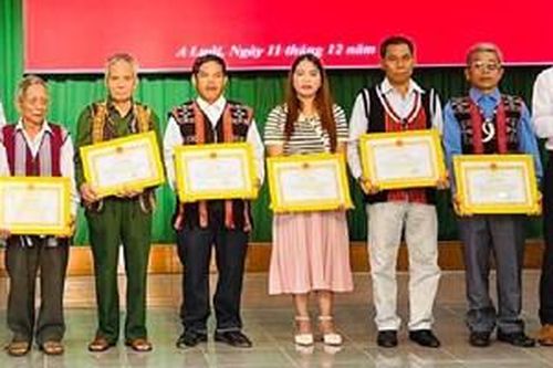 Người có uy tín phát huy vai trò tuyên truyền, vận động Nhân dân