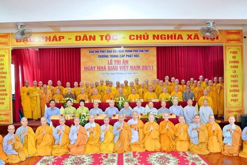 Cần Thơ: Chiêu sinh lớp trung cấp và Cao đẳng chuyên khoa Phật học năm 2024