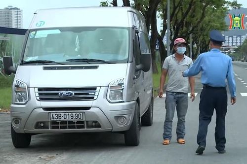 Hà Nội siết chặt quản lý xe hợp đồng tuyến cố định
