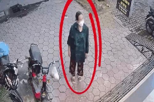 Pha trộm xe đạp điện của bà cụ khiến ai xem cũng ngỡ ngàng
